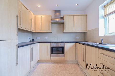 2 bedroom apartment to rent, Mesne Lea Road, Worsley, M28