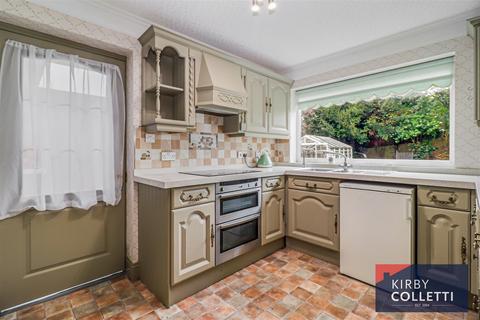 4 bedroom detached house for sale, St. Annes Park, Broxbourne