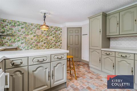 4 bedroom detached house for sale, St. Annes Park, Broxbourne