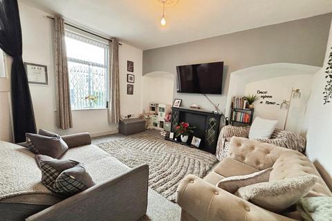 undefined, Huddersfield Road, Bradford BD12