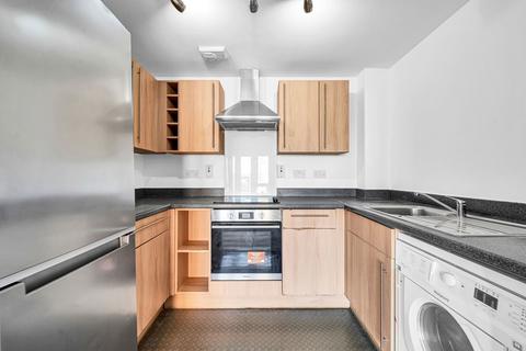 2 bedroom flat for sale, Mill Street, Slough SL2