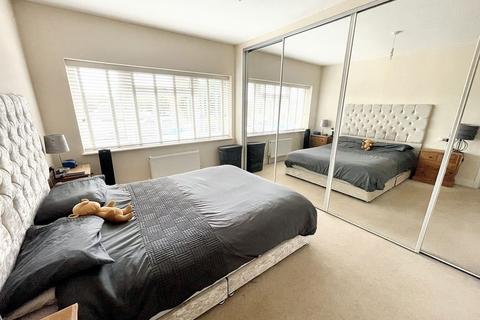 63 Arden Road, Henley-in-arden, B95 5LN
