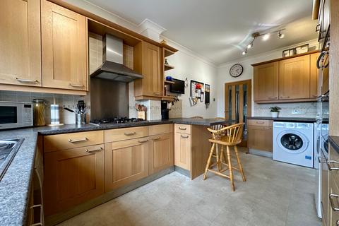 4 bedroom semi-detached house for sale, Kennel Lane, Billericay CM11