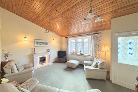 4 bedroom detached house for sale, High Meadows, Greetland HX4