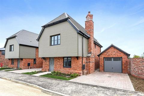 3 bedroom detached house for sale, Plot 26 The Laurence, Fitzroy Place, Blackmore, Essex, CM4