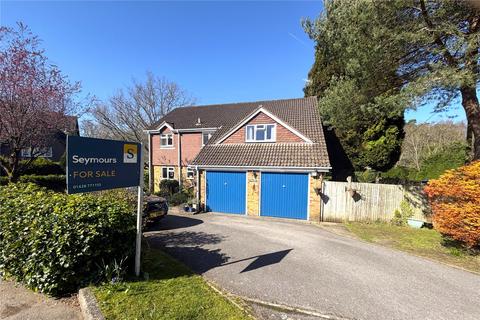 5 bedroom detached house for sale, Stonehill Road, Hampshire GU35