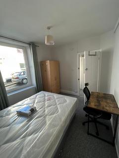 3 bedroom house to rent, Providence Street, Plymouth PL4