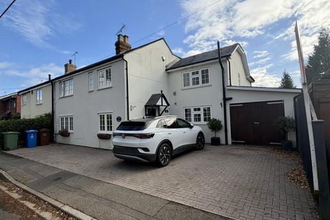 undefined, Bracknell,  Berkshire,  RG42