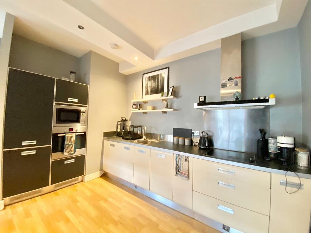 Kitchen area