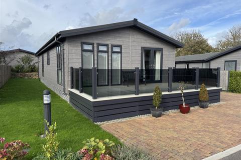 2 bedroom detached bungalow for sale, Penrose Residential Park, Goonhavern, Truro