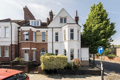 Amesbury Avenue, London SW2