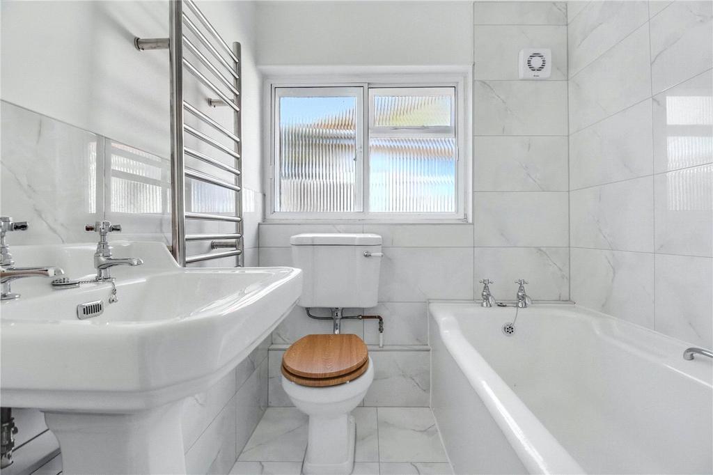 Bathroom En-Suite
