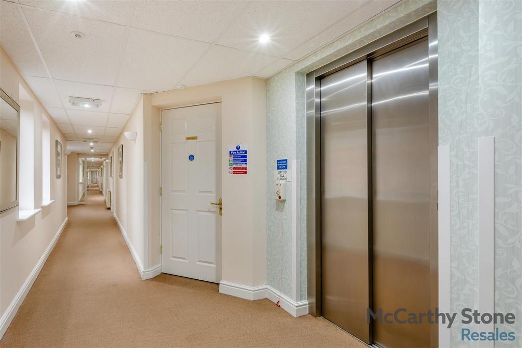 8667014-interior15.jpg