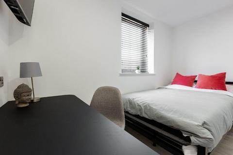 6 bedroom house to rent, Callow Road, Liverpool L15