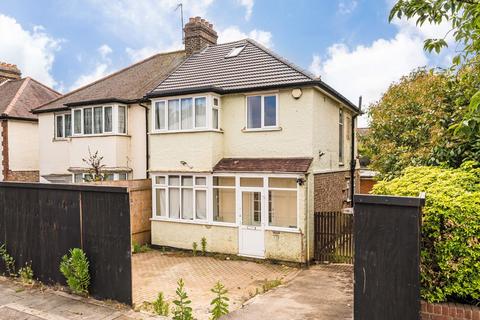 undefined, London Road, Isleworth TW7