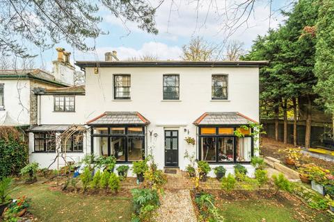 undefined, Roehampton Vale, London SW15