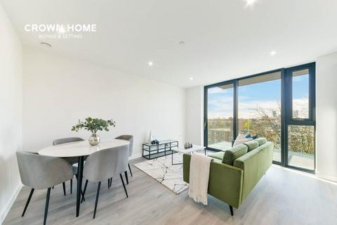 2 bedroom apartment to rent, Coster Avenue, London N4