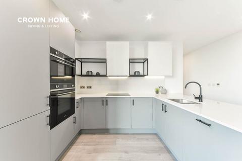 2 bedroom apartment to rent, Coster Avenue, London N4