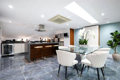 2 bedroom flat for sale, Westbourne Grove, London W2