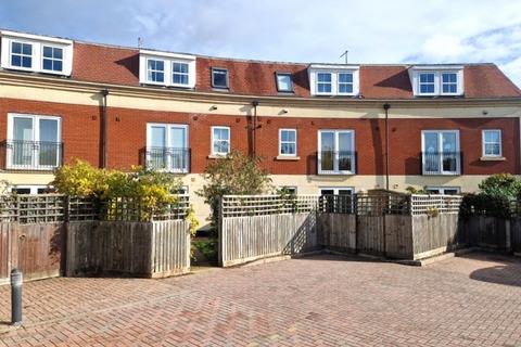 2 bedroom ground floor flat for sale, Cranford Avenue, Exmouth, EX8 2NY