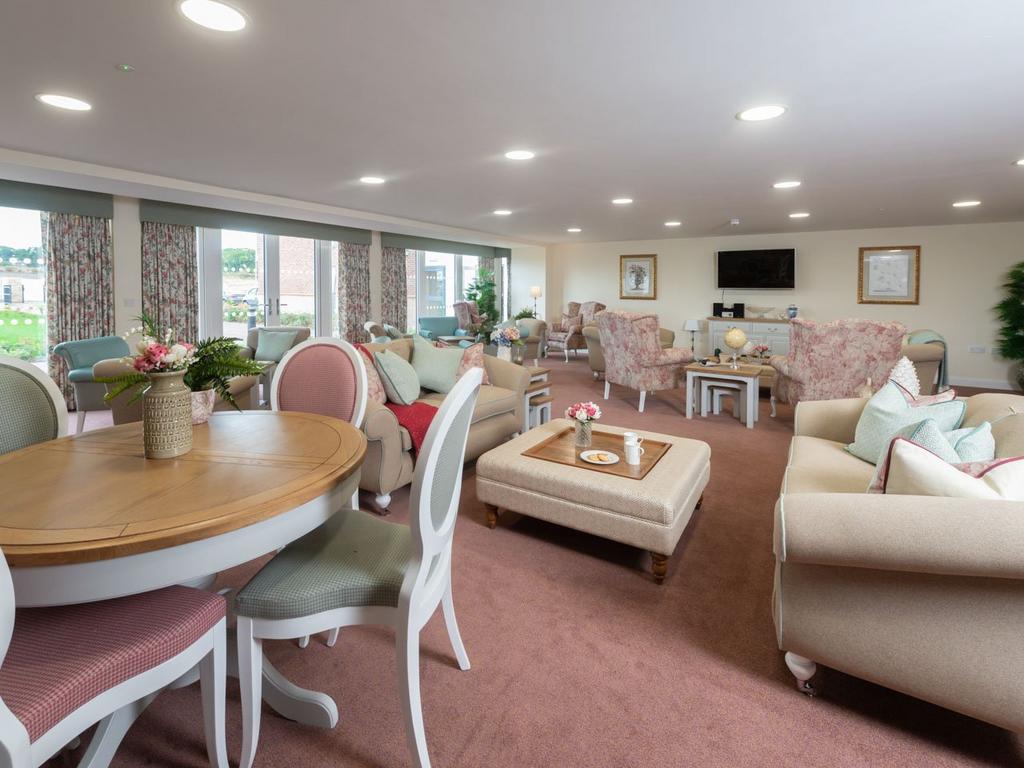 Homeowners Lounge