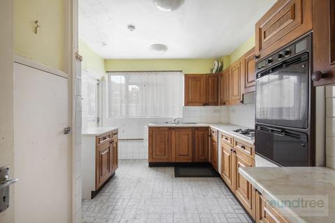undefined, Freeland Park, Holders Hill Road NW4
