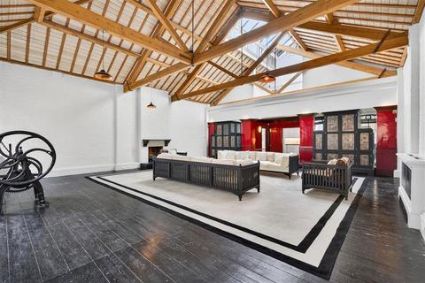 undefined, Vine Yard, London SE1