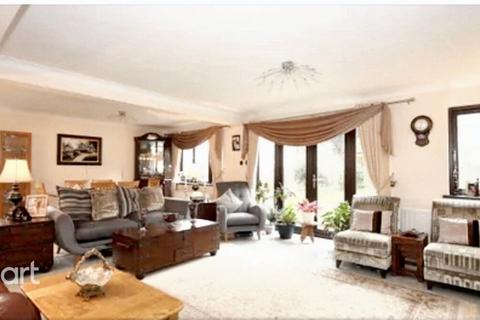 undefined, Hart Hill Lane, Luton