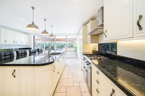 2 bedroom flat to rent, Harwood Road, London SW6