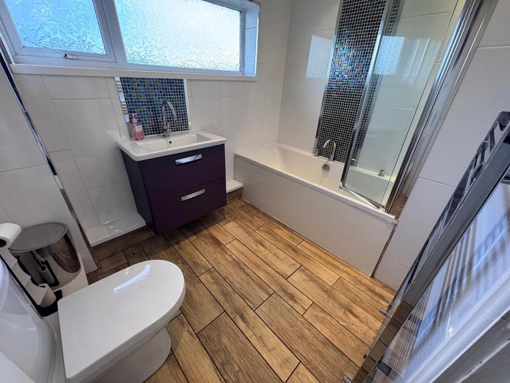 Bathroom/w.c.