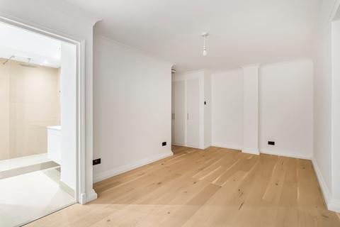 2 bedroom flat for sale, Queen's Gate, South Kensington, London, SW7