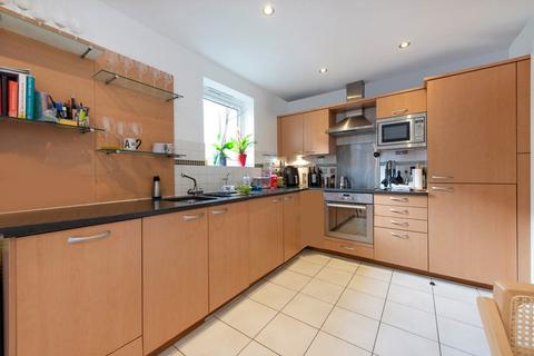 1 bedroom flat to rent, Goswell Road, London EC1V