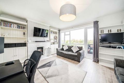 undefined, Butts Crescent, Feltham TW13