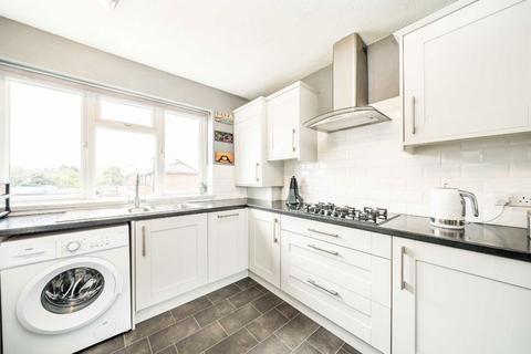 undefined, Butts Crescent, Feltham TW13