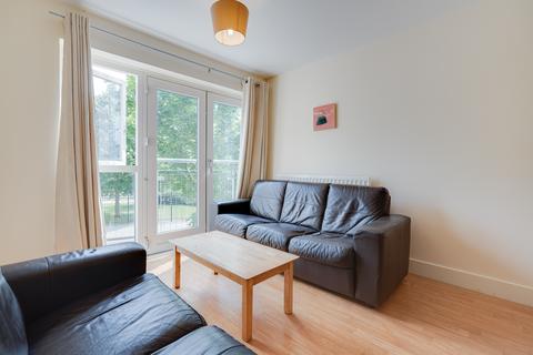 2 bedroom flat to rent, Alfred Knight Way, Park Central, Birmingham, B15