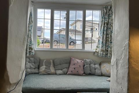 3 bedroom semi-detached house to rent, Hillhead, Colyton