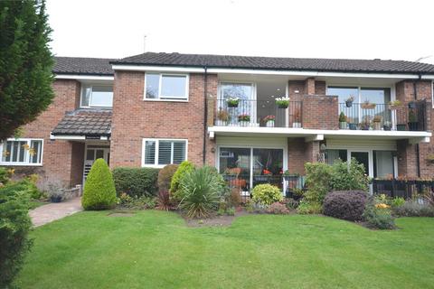 3 bedroom apartment to rent, Lulworth Road, Southport, Merseyside, PR8