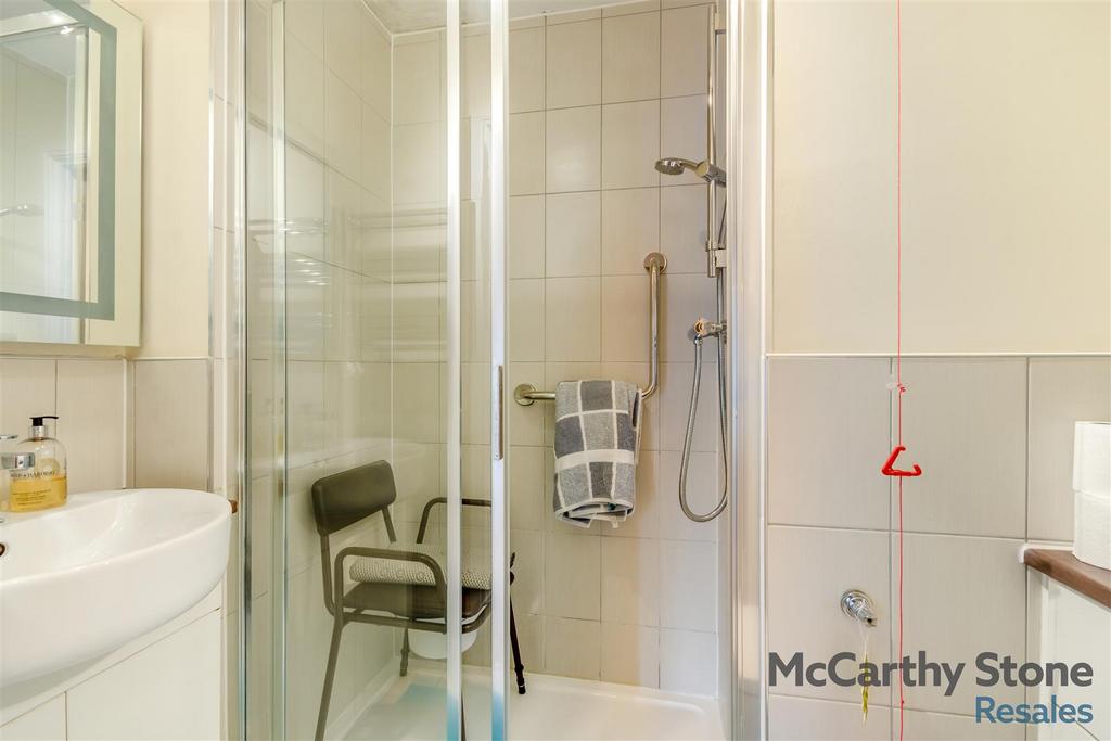 8666611-interior16.jpg
