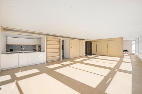 3 bedroom apartment to rent, New Oxford Street, London, WC1A