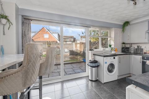 3 bedroom semi-detached house for sale, Chestnut Avenue, Haydock, WA11