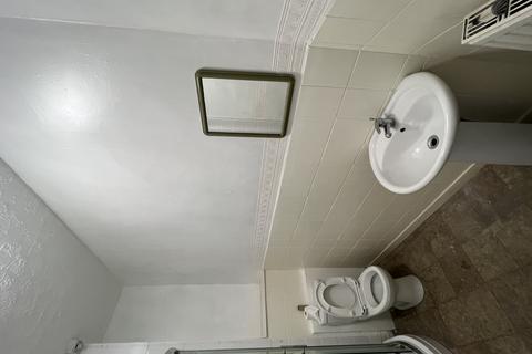 undefined, North Street, Huddersfield, West Yorkshire, HD1
