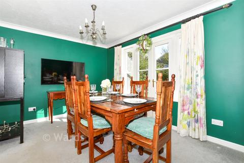 4 bedroom detached house for sale, Anson Avenue, West Malling, Kent
