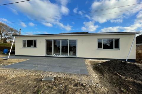 4 bedroom bungalow for sale, Botany, Highworth, Swindon, SN6