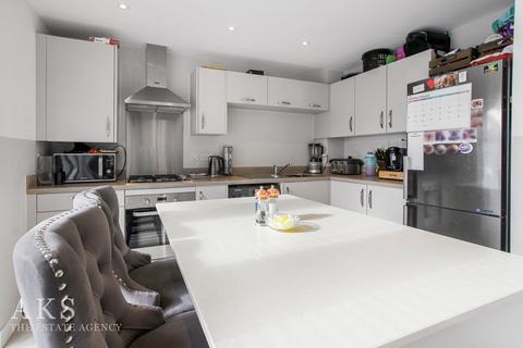 3 bedroom semi-detached house for sale, Sherholt Road, Burton-On-Trent DE13