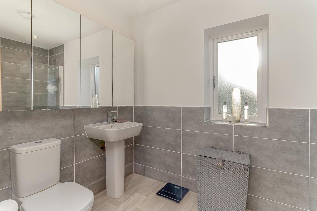 Bathroom - A.jpg