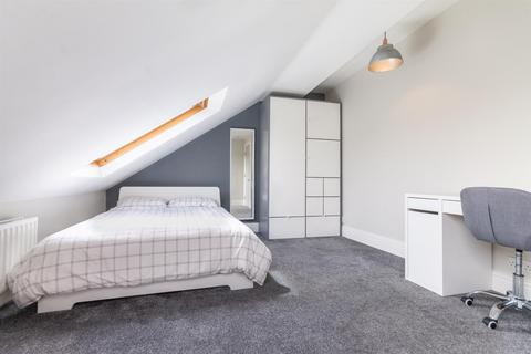 5 bedroom maisonette to rent, Doncaster Road, Sandyford