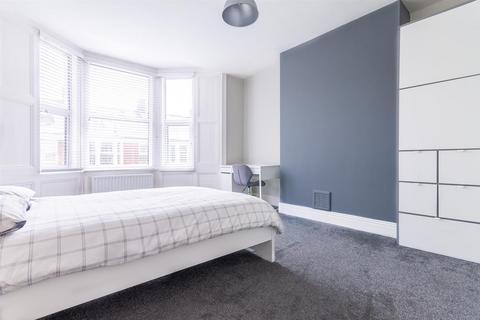 5 bedroom maisonette to rent, Doncaster Road, Sandyford