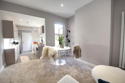 2 bedroom terraced house for sale, Newmarket Street