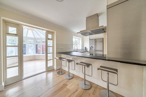 3 bedroom link detached house for sale, Brough Close, Richmond Road, Kingston upon Thames, KT2