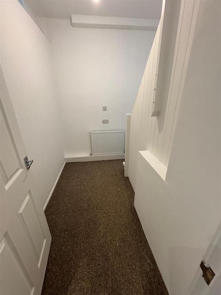 Hallway.jpg